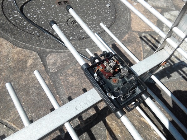 春なのに？ 落雷によるアンテナ故障修理例